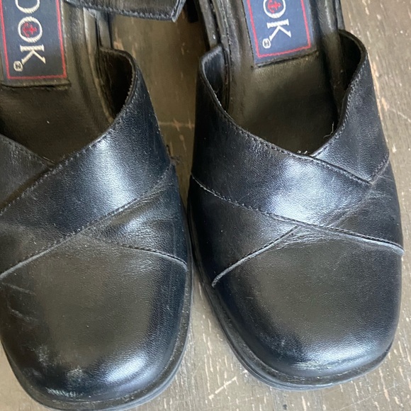 J G Hook Black leather Haley 6.5 block heels 
Adjustable buckles ankle straps - Picture 7 of 8